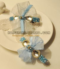 璀璨风尚 从进口蝴蝶结到韩国水钻，探索美发饰品的潮流魅力