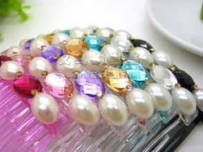 潮流发饰新宠 韩国进口镶水钻珍珠流行美发梳全解析