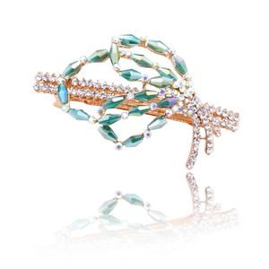 璀璨新章 解析新款镶钻水晶发饰，引爆美发饰品新风尚